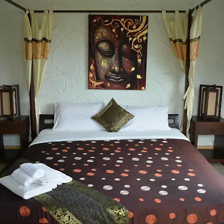Nirvana Guesthouse & Hostel
